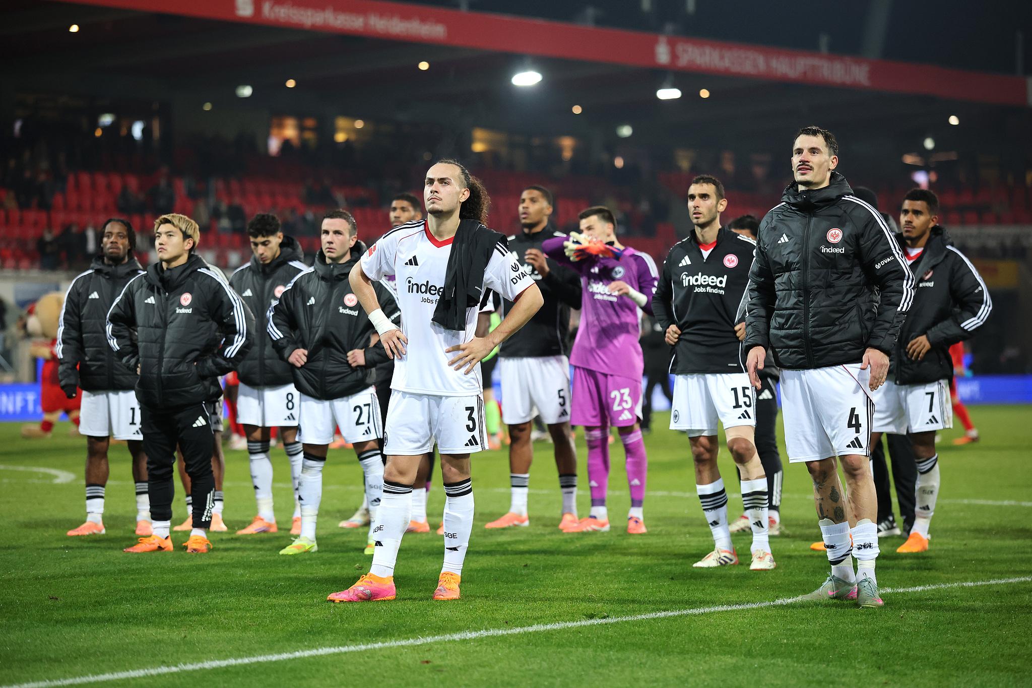 在线直播-法兰克福在“低谷”中有一位希望之星