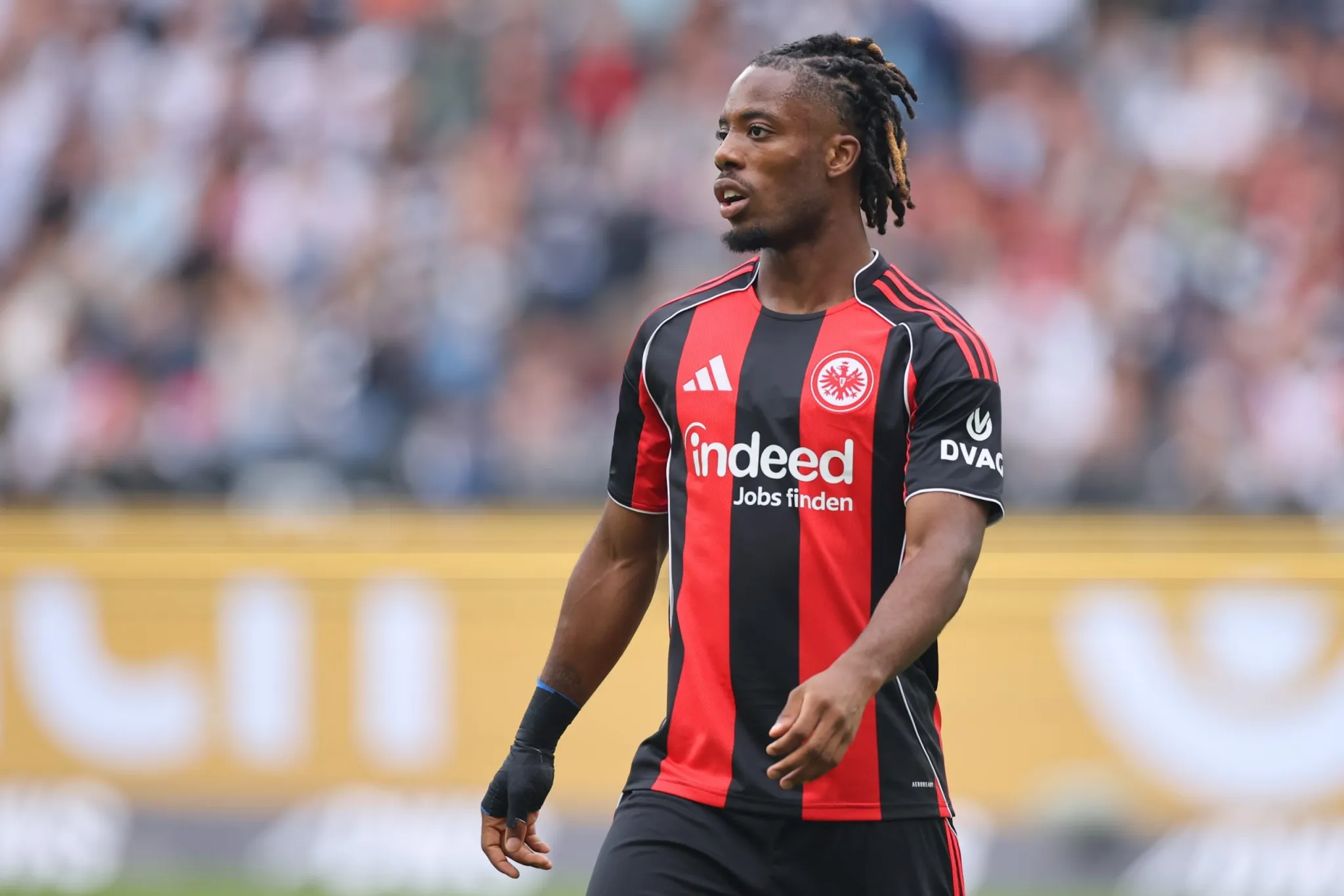 在线直播-尼斯主帅：瓦希只是希望被爱，他的到来改变了尼斯的一切